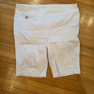 Women's White Shorts 16